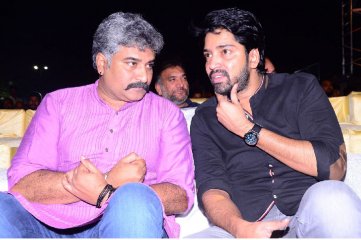 Maharshi Movie Pre Release Event